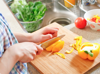 Cocina sencilla para una persona.