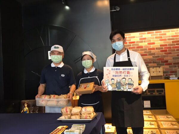 2021 挺醫護餐點採訪合照